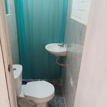 Hostel Catalleya *