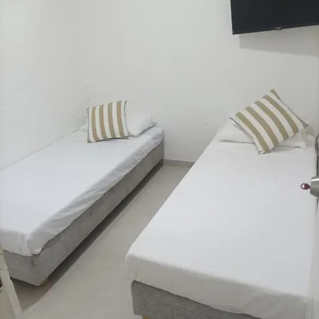 Catalleya Hostal *