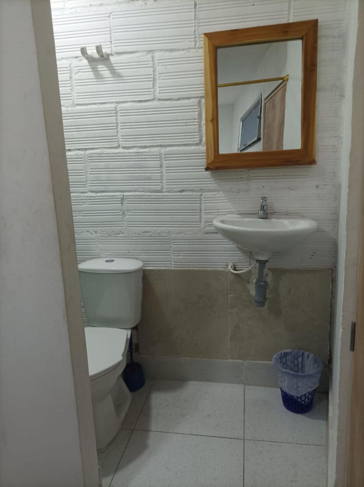 Catalleya Hostel *