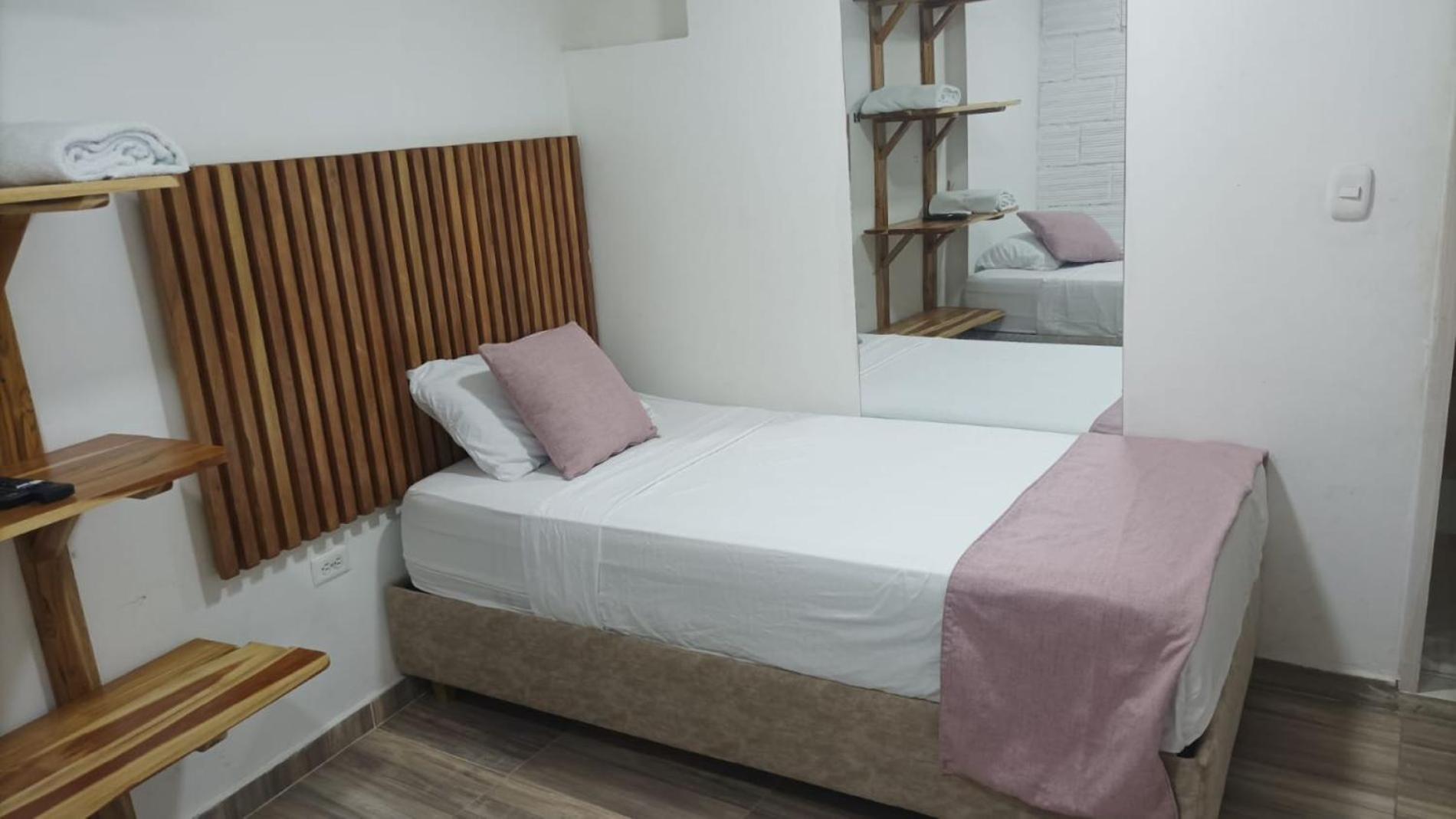 Catalleya Hostel