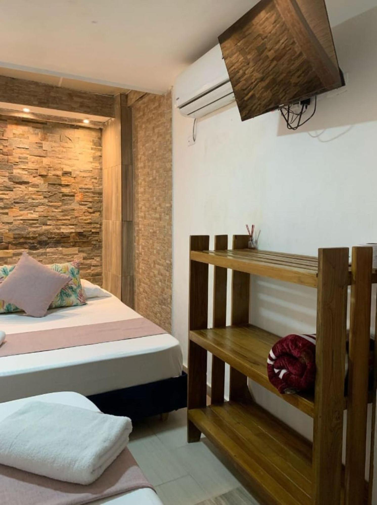 Catalleya Hostel